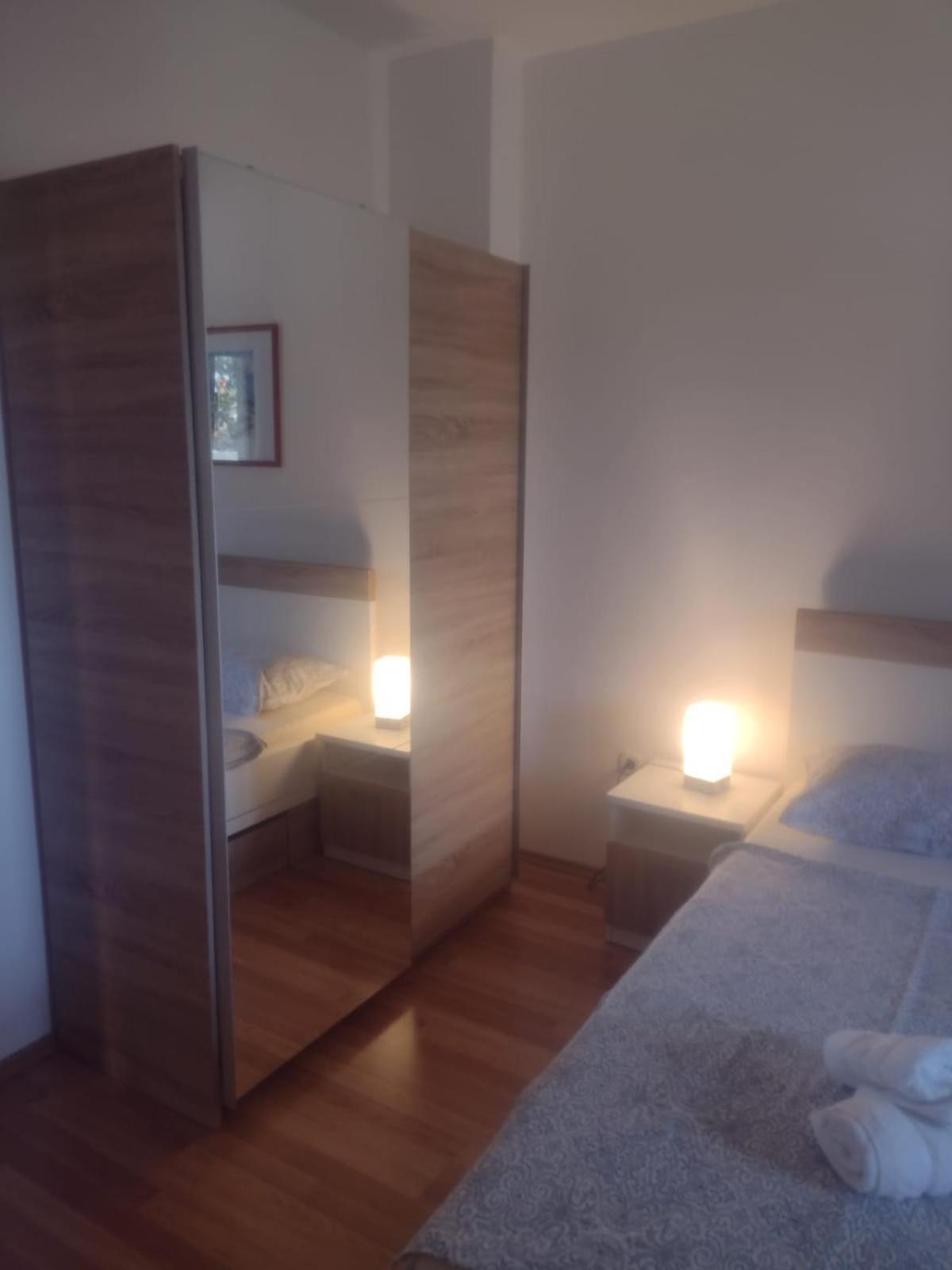 Spacious Apartment With Parking&Garden Marčana Стая снимка