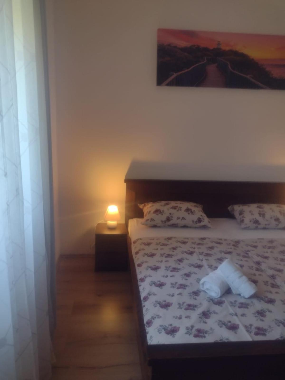 Spacious Apartment With Parking&Garden Marčana Стая снимка
