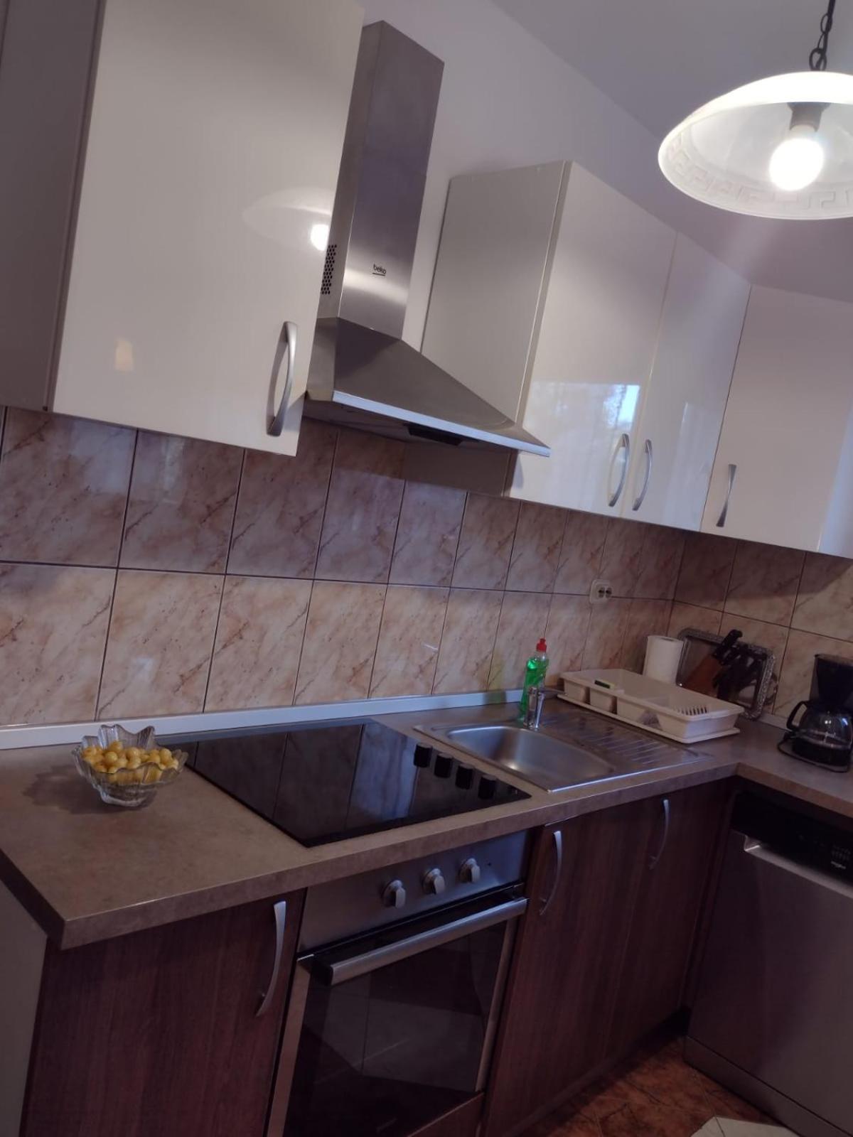 Spacious Apartment With Parking&Garden Marčana Стая снимка
